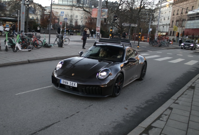 Porsche 992 Carrera 4 GTS MkII