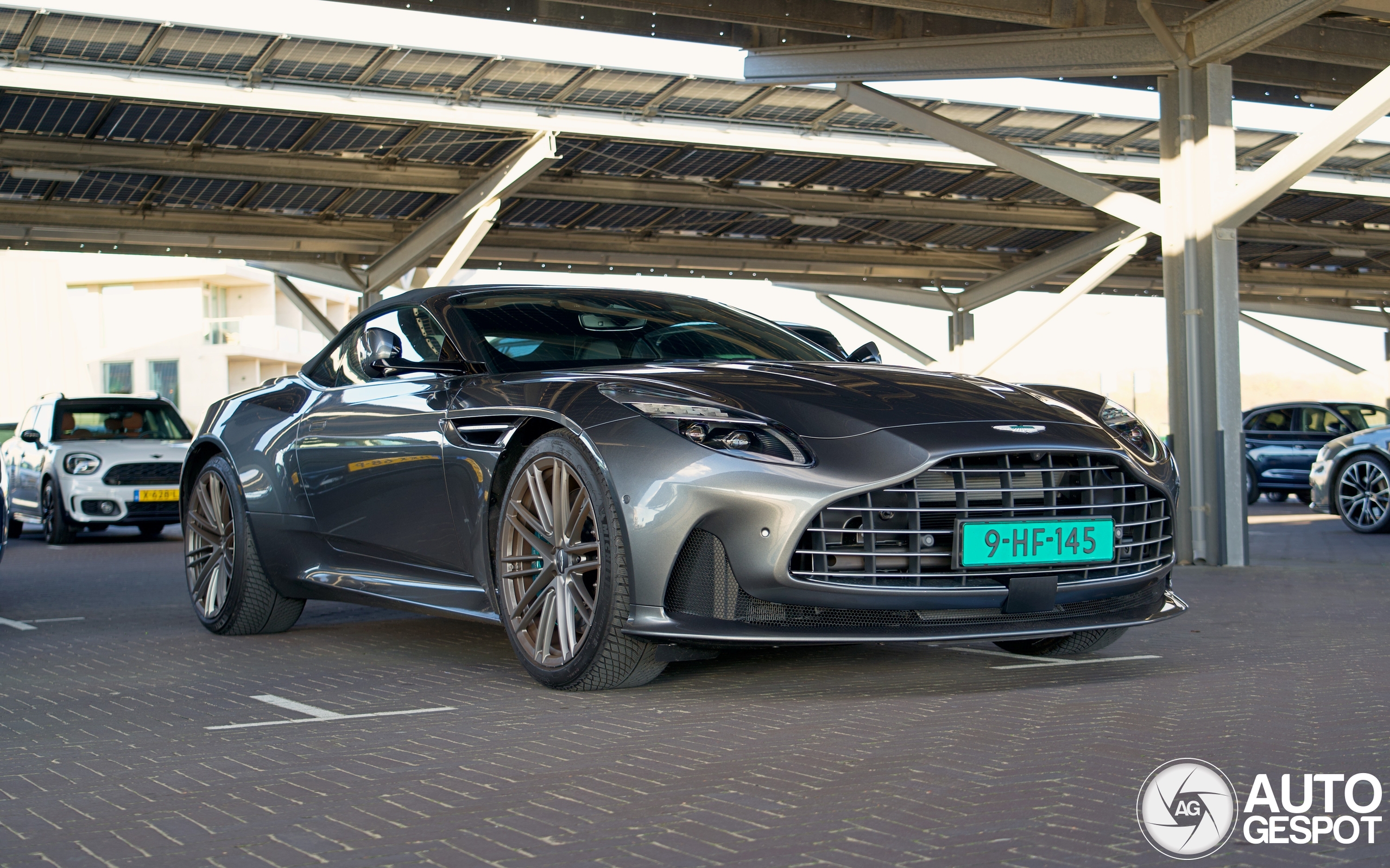 Proefrit XL met de Aston Martin DB12