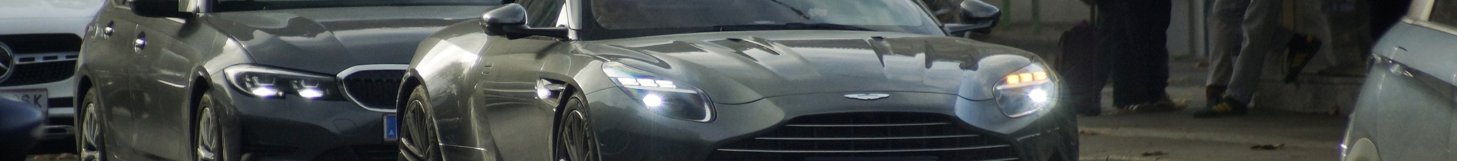 Aston Martin DB12