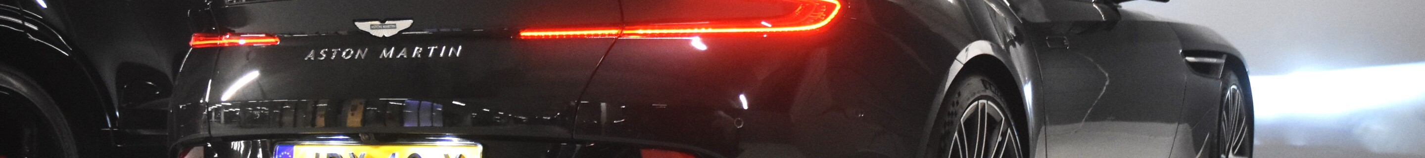 Aston Martin DB12