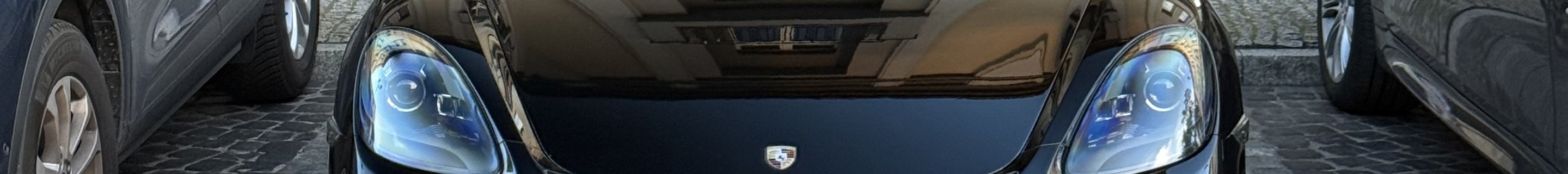 Porsche 718 Cayman GT4