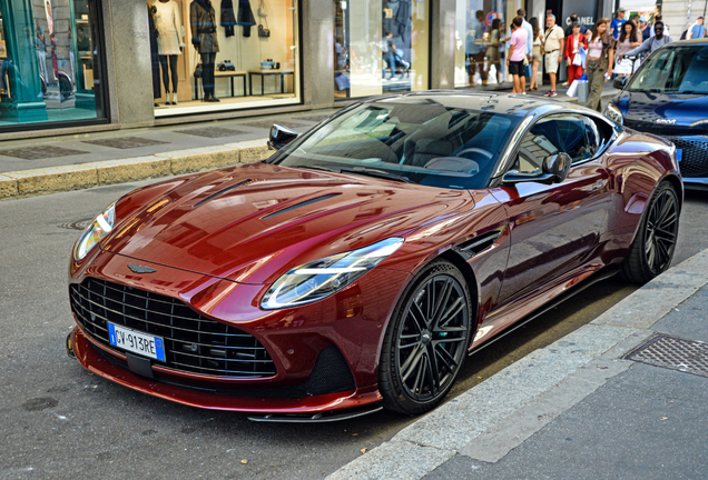 Aston Martin DB12