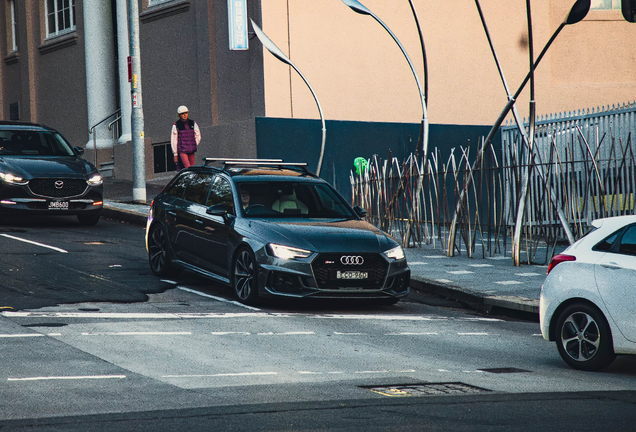 Audi RS4 Avant B9