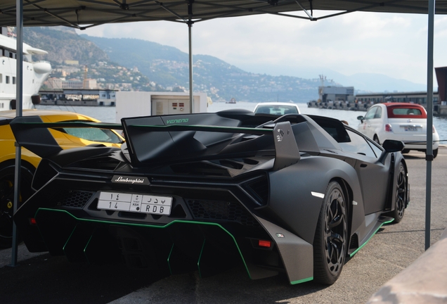 Lamborghini Veneno LP750-4 Roadster