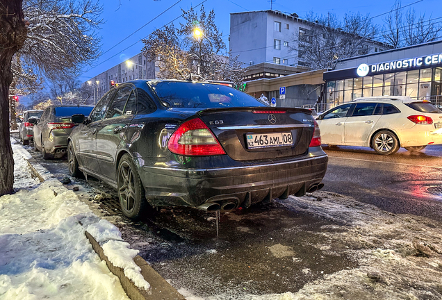 Mercedes-Benz E 63 AMG