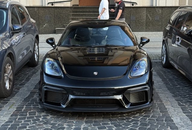 Porsche 718 Cayman GT4