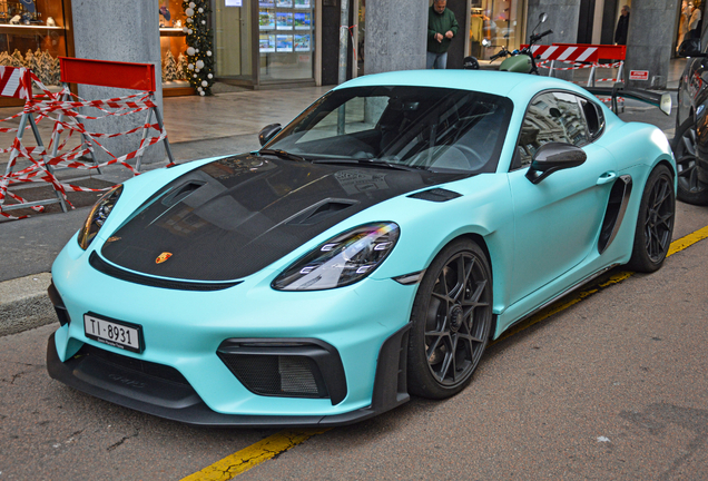 Porsche 718 Cayman GT4 RS Weissach Package
