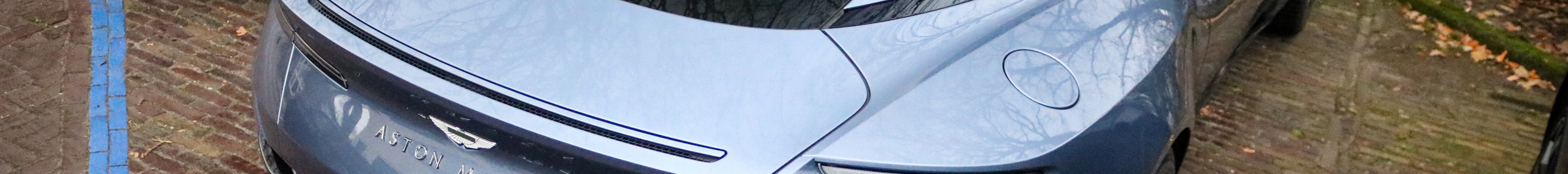 Aston Martin DB11 Launch Edition