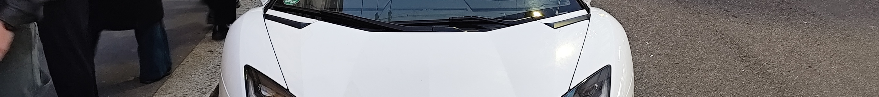 Lamborghini Aventador LP700-4 Roadster