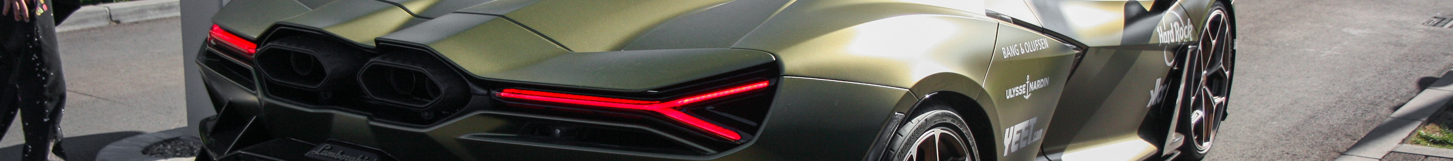 Lamborghini Revuelto