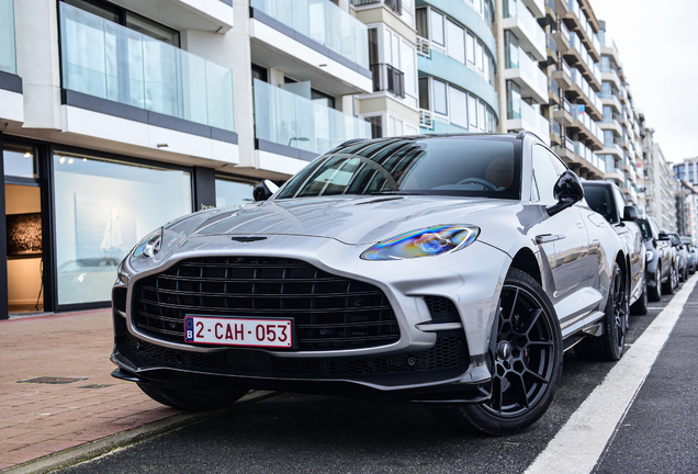 Aston Martin DBX707