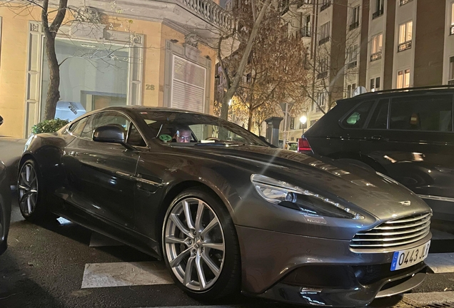 Aston Martin Vanquish 2013