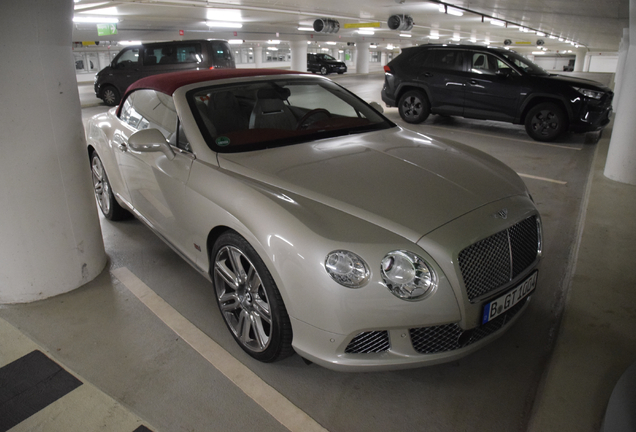 Bentley Continental GTC 2012
