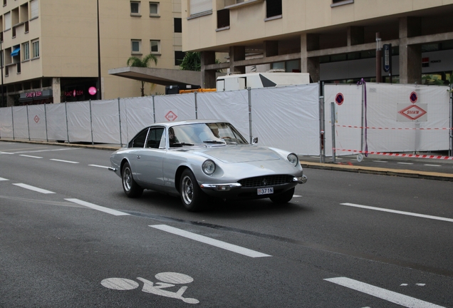 Ferrari 365 GT 2+2