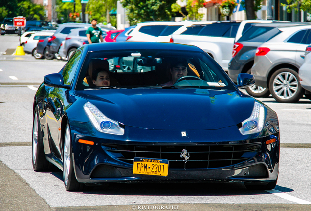 Ferrari FF