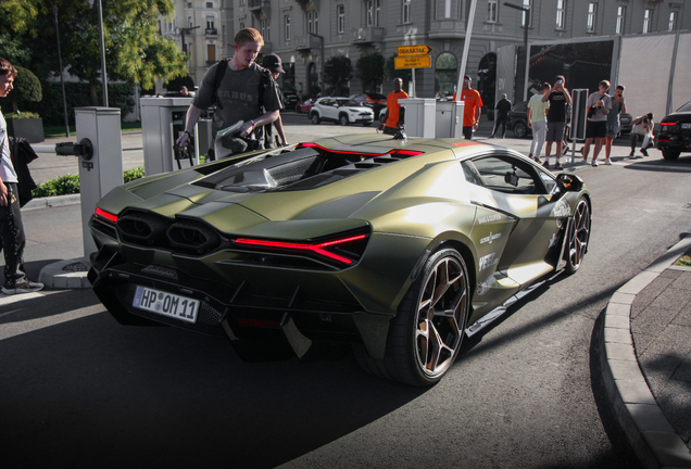 Lamborghini Revuelto