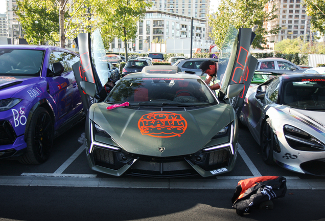 Lamborghini Revuelto