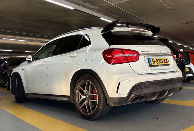Mercedes-AMG GLA 45 X156