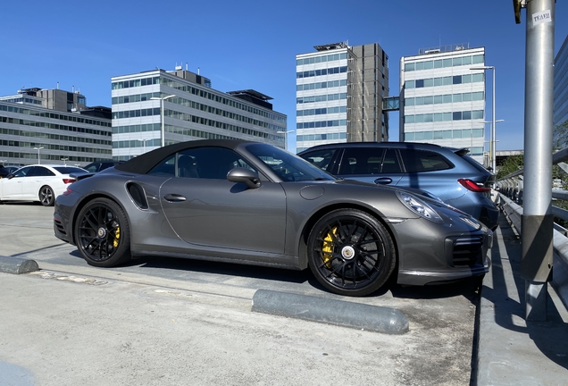 Porsche 991 Turbo S Cabriolet MkII