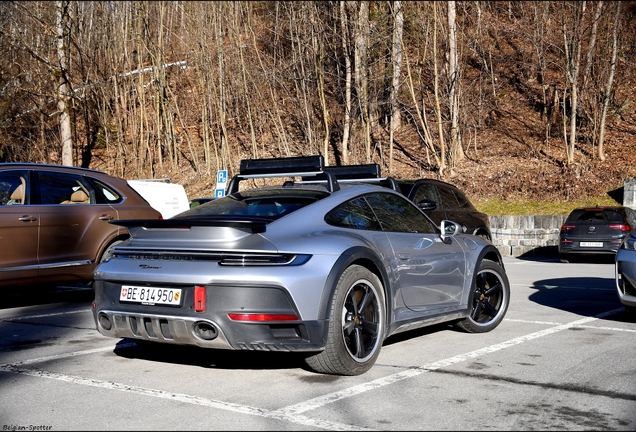 Porsche 992 Dakar