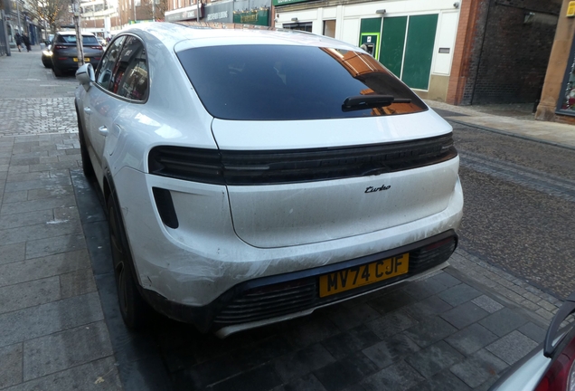 Porsche Macan EV Turbo
