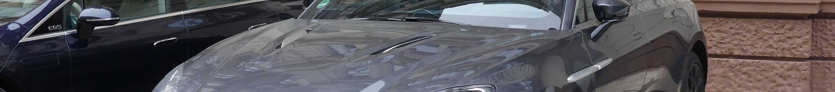Aston Martin DBX