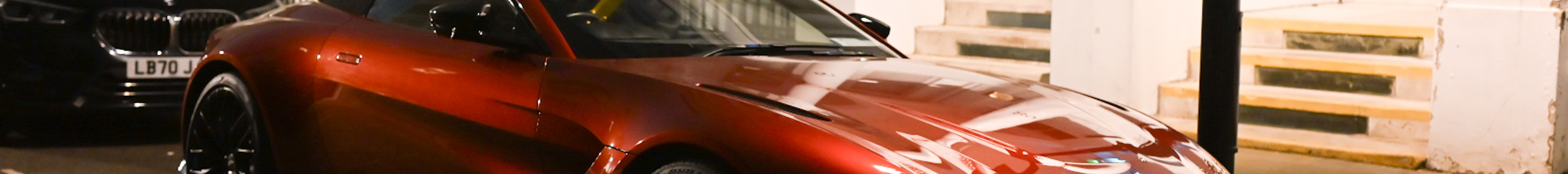 Aston Martin V8 Vantage Roadster 2020