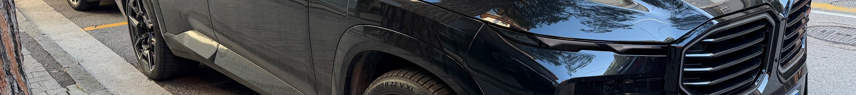 BMW XM G09