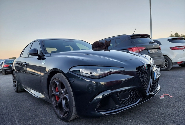 Alfa Romeo Giulia Quadrifoglio 2023