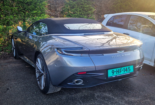 Aston Martin DB12 Volante