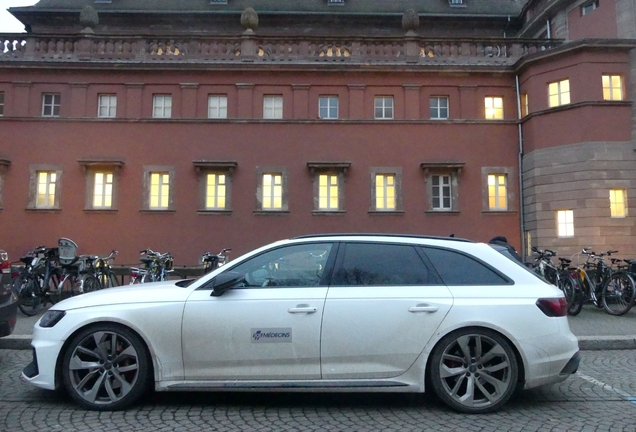 Audi RS4 Avant B9