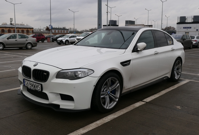 BMW M5 F10 2011
