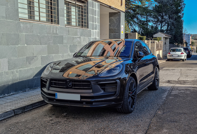 Porsche 95B Macan GTS MkIII