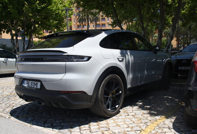 Porsche Cayenne Coupé Turbo E-Hybrid