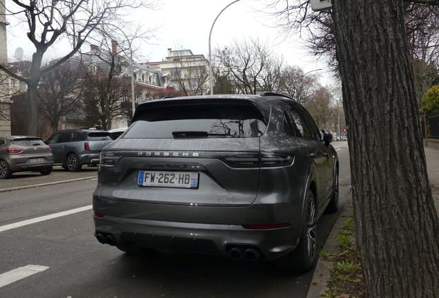 Porsche Cayenne Turbo S E-Hybrid