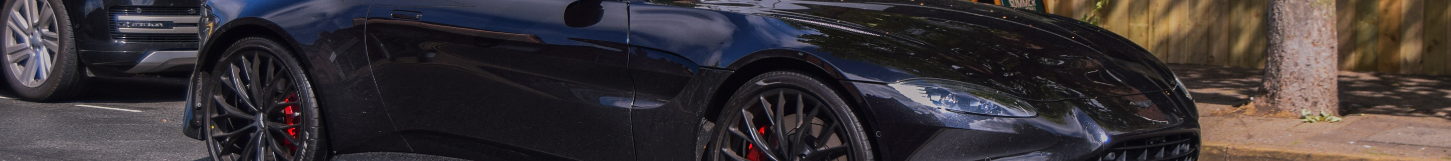 Aston Martin V8 Vantage 2018