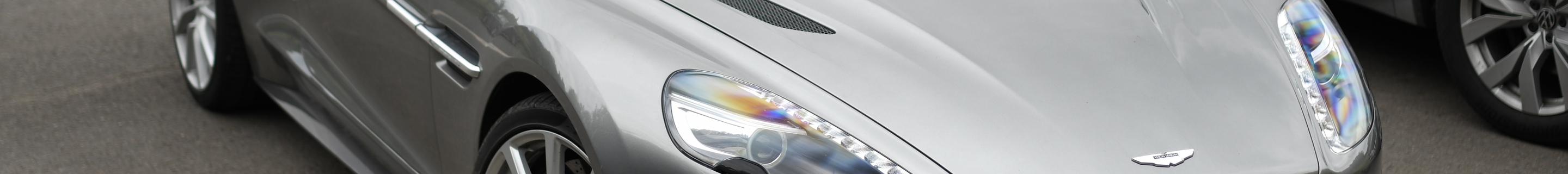 Aston Martin Vanquish Volante