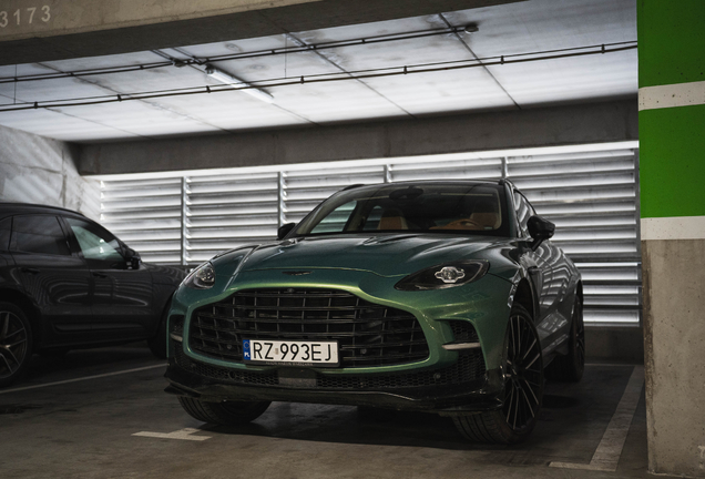 Aston Martin DBX707