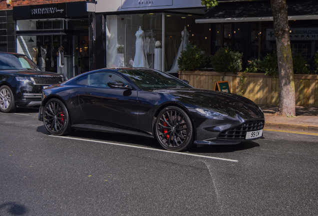 Aston Martin V8 Vantage 2018