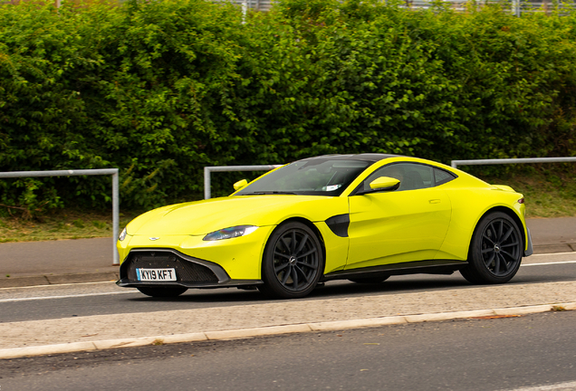 Aston Martin V8 Vantage 2018