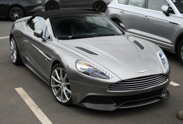 Aston Martin Vanquish Volante