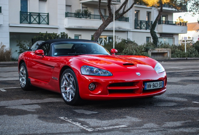 Dodge Viper SRT-10 Roadster 2003