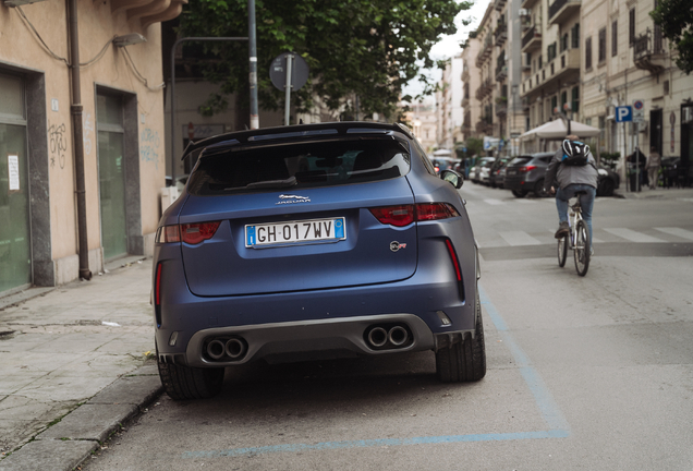 Jaguar F-PACE SVR