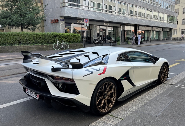 Lamborghini Aventador LP770-4 SVJ