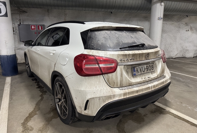 Mercedes-AMG GLA 45 X156