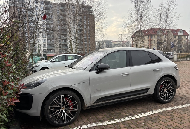 Porsche 95B Macan GTS MkIII