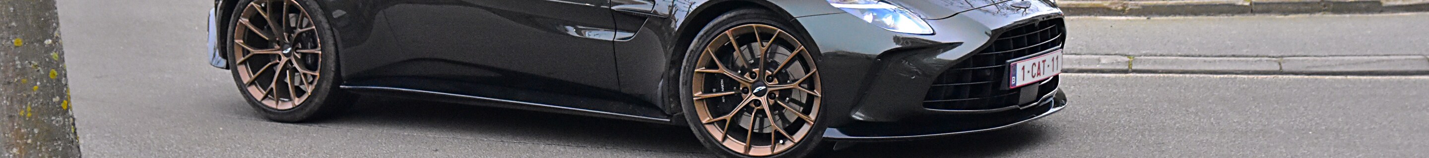 Aston Martin Vantage 2024