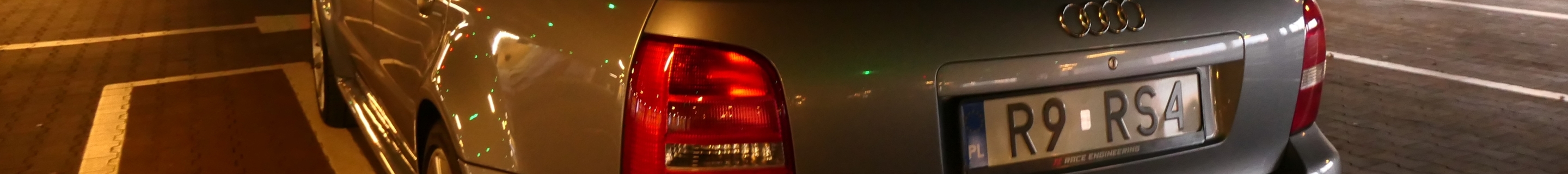 Audi RS4 Avant B5