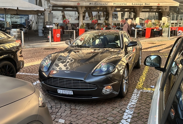 Aston Martin Vanquish S