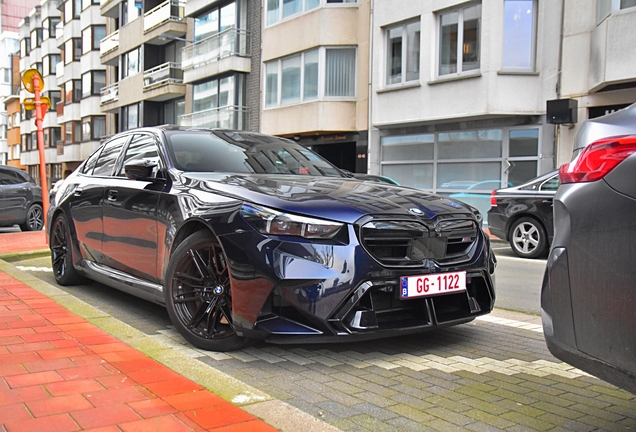 BMW M5 G90